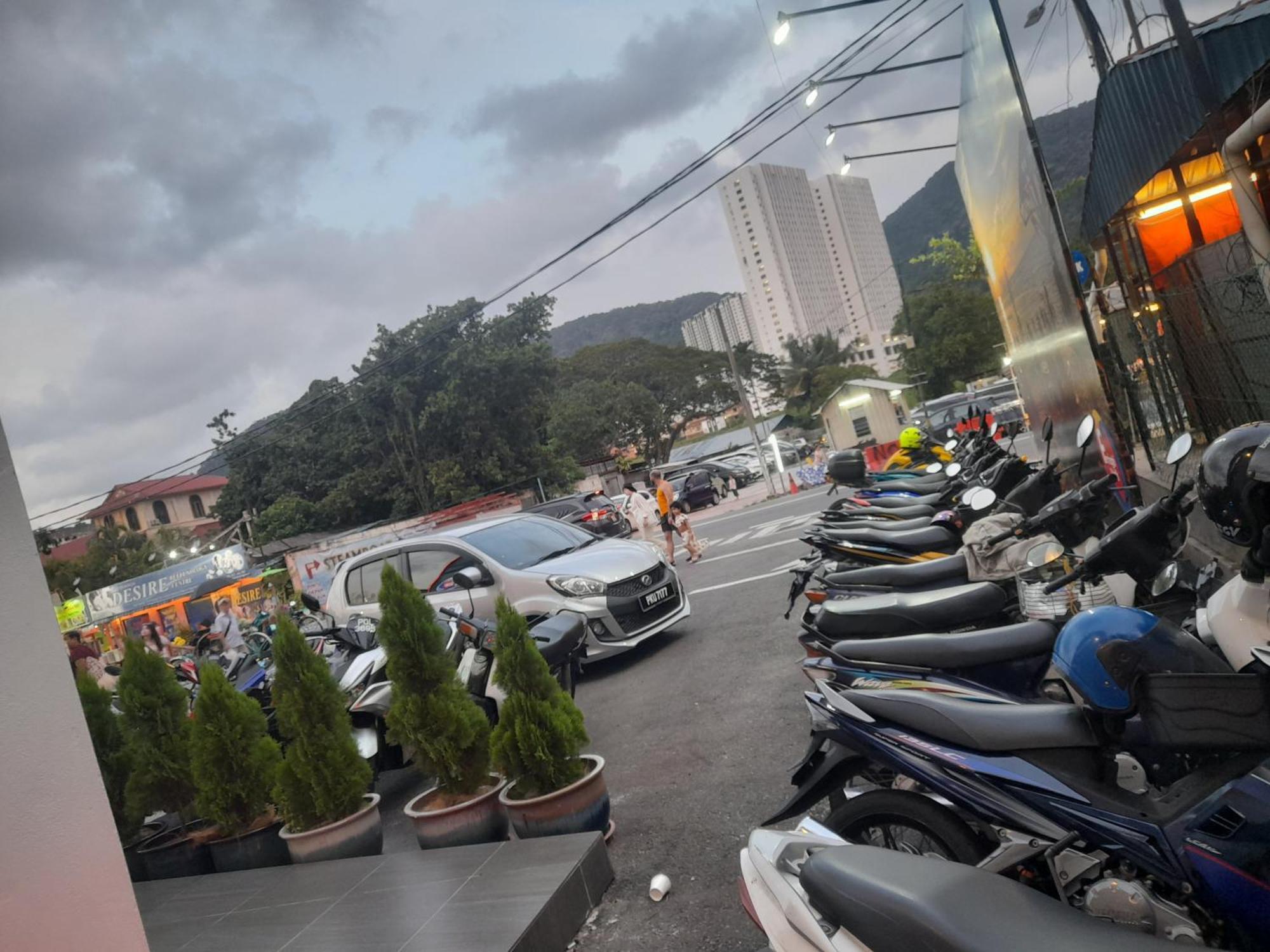 Agoda C View @ Sri Sayang